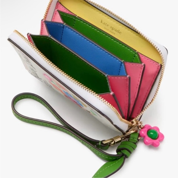Kate Spade Fresh Picks Floral wristlet - Picture 2 of 8